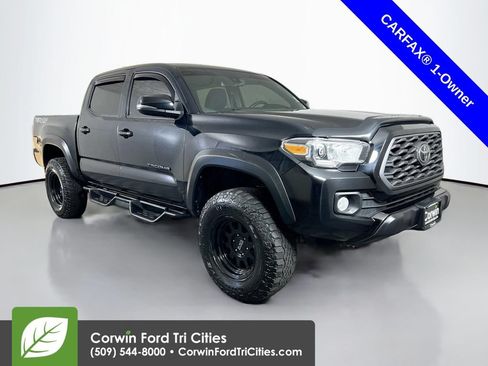 Used 2022 Toyota Tacoma TRD Off-Road w/ Technology Package AWD/4WD image 1