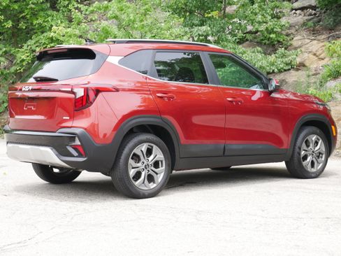 Certified 2024 Kia Seltos S AWD/4WD image 7