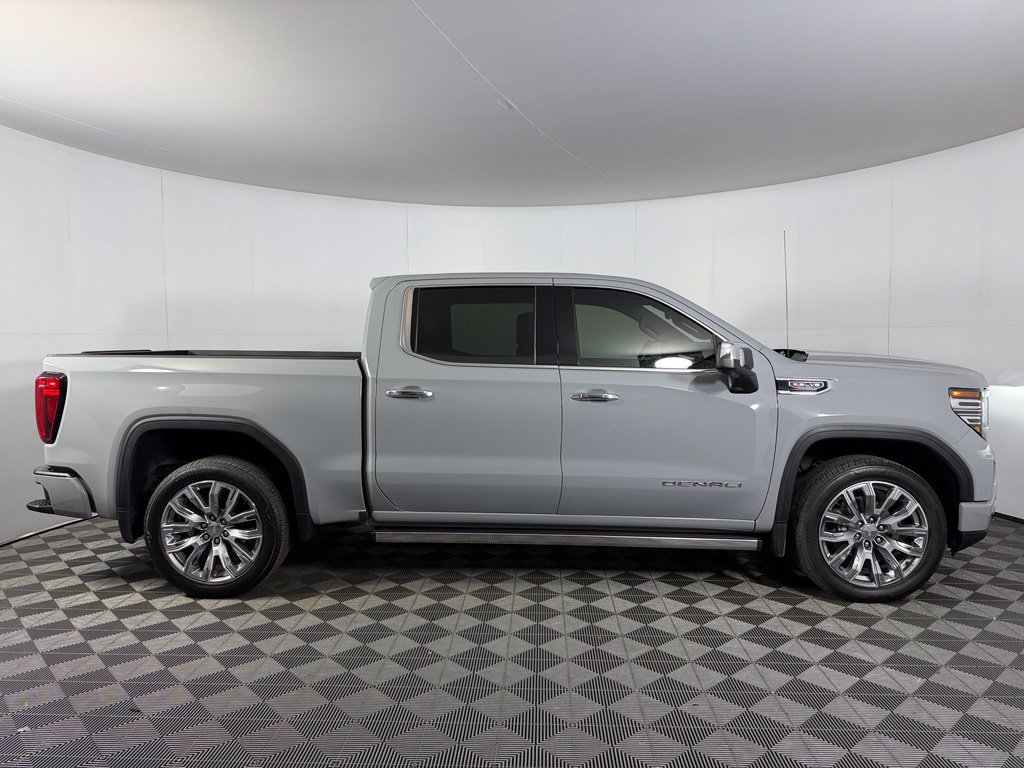 Used 2024 GMC Sierra 1500 Denali AWD/4WD image 7