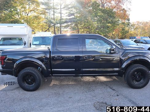 Used 2018 Ford F150 Raptor w/ Equipment Group 802A Luxury image 6