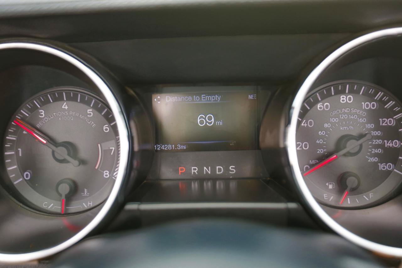 Used 2016 Ford Mustang Premium RWD image 7