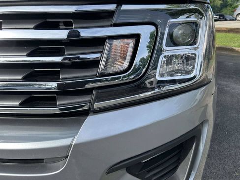 Used 2020 Ford Expedition XLT w/ Equipment Group 202A RWD image 11