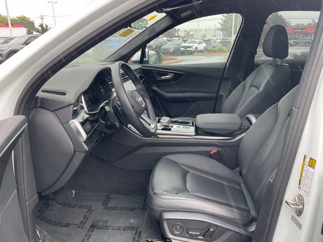 Used 2025 Audi Q7 3.0T Premium Plus AWD/4WD image 12