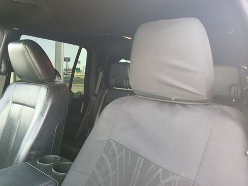 Used 2016 Ford Expedition XLT w/ Equipment Group 202A image 27