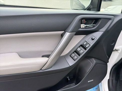 Used 2015 Subaru Forester 2.5i Touring w/ Eyesight & Navigation System image 6