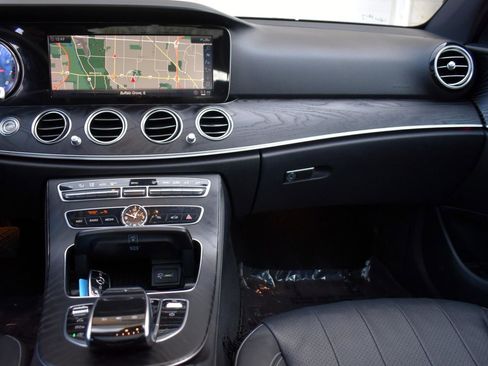 Used 2019 Mercedes-Benz E 450 4MATIC Sedan w/ Premium Package image 15