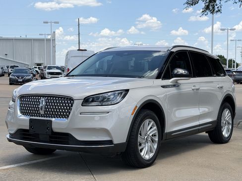 Used 2022 Lincoln Corsair FWD image 1