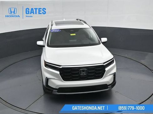 Certified 2025 Honda Pilot Elite image 51