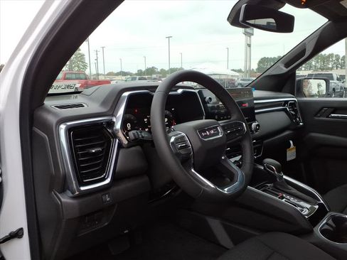 New 2026 GMC Canyon Elevation w/ Convenience Package image 7