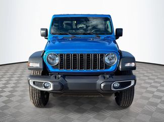 New 2026 Jeep Gladiator Sport video 2