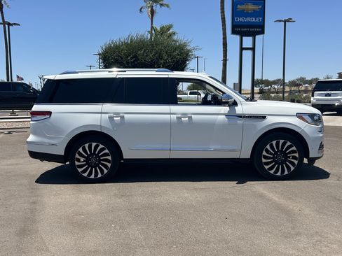 Used 2022 Lincoln Navigator Black Label AWD/4WD image 6
