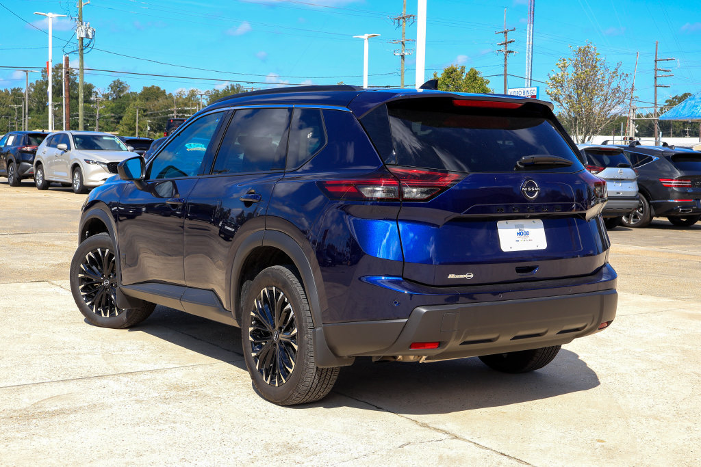 Certified 2026 Nissan Rogue Dark Armor FWD image 2