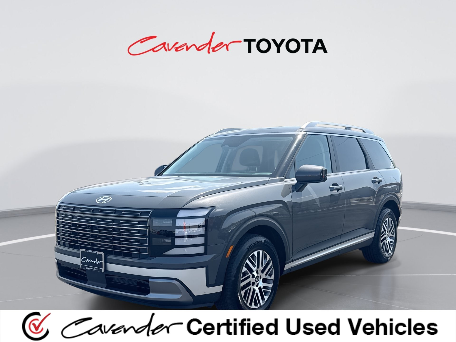 Used 2026 Hyundai Palisade SEL FWD image 1