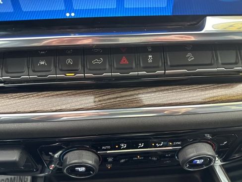 Used 2023 Chevrolet Silverado 1500 LT w/ Z71 Off-Road Package image 26