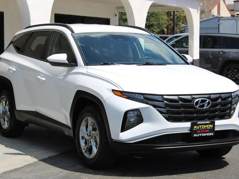 Used 2024 Hyundai Tucson SEL AWD/4WD image 3