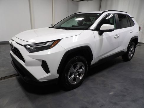 Used 2023 Toyota RAV4 XLE image 4
