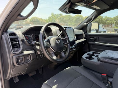 Used 2025 RAM 2500 Tradesman AWD/4WD image 15