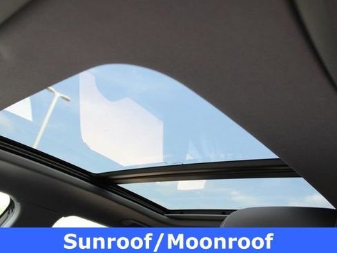 New 2025 Audi Q4 e-tron Premium Plus image 6