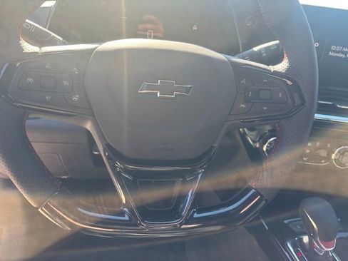 New 2026 Chevrolet Trax RS w/ Sunroof Package image 22