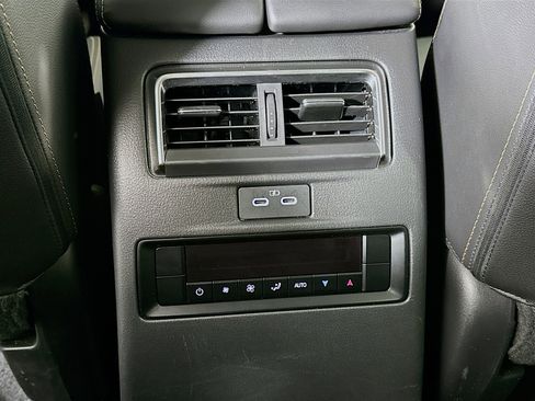 Used 2024 MAZDA CX-90 3.3 Turbo w/ Preferred Plus image 27