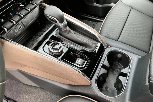 New 2026 GMC Canyon Denali AWD/4WD image 9
