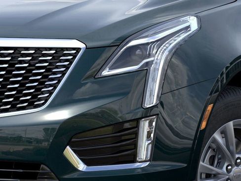 New 2026 Cadillac XT5 Luxury image 10