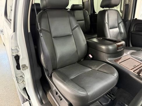 Used 2013 GMC Sierra 2500 Denali w/ Snow Plow Prep Package AWD/4WD image 21
