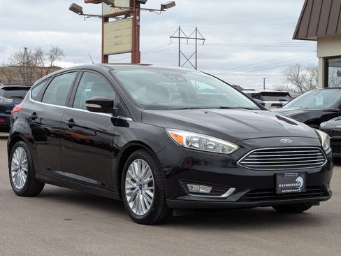 Used 2016 Ford Focus Titanium w/ Titanium Technology Package image 5