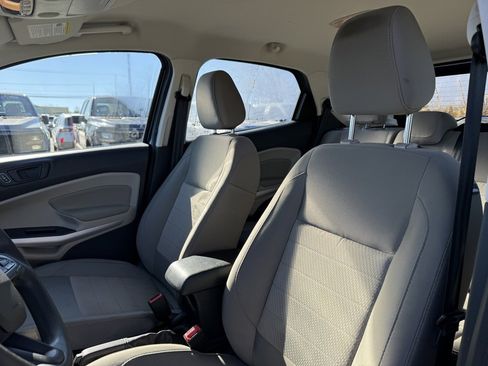 Used 2022 Ford EcoSport S image 7