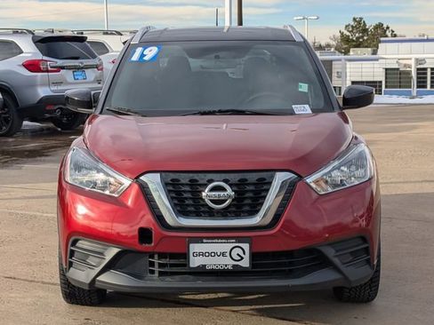 Used 2019 Nissan Kicks SV image 5