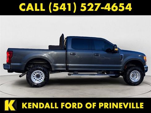 Used 2019 Ford F250 Lariat w/ Lariat Value Package image 6