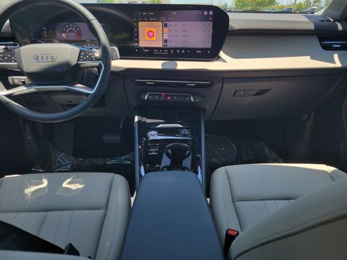 New 2026 Audi Q3 quattro 2.0T AWD/4WD image 15