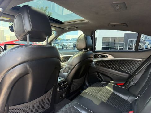 Used 2019 Genesis G70 3.3T Advanced w/ Sport Package RWD image 19