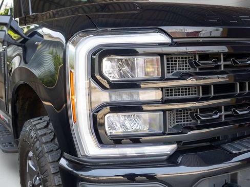Used 2024 Ford F350 Lariat w/ Lariat Ultimate Package AWD/4WD image 15