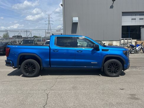 Used 2023 GMC Sierra 1500 Elevation AWD/4WD image 8