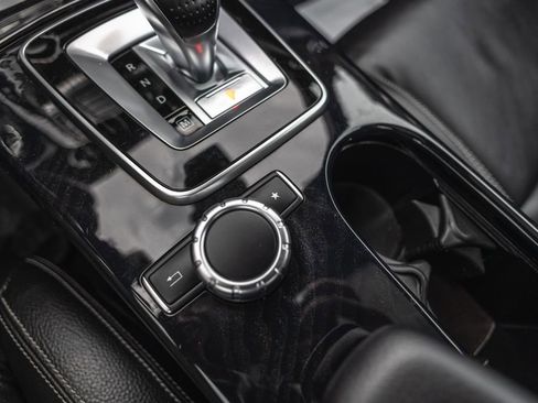 Used 2017 Mercedes-Benz SLC 300 image 19