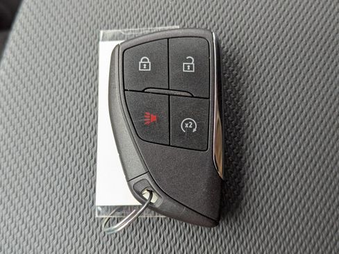 Used 2025 Chevrolet Equinox LT w/ Safety and Technology Package AWD/4WD image 20
