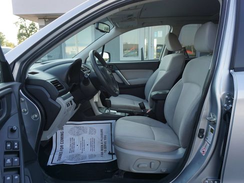 Used 2014 Subaru Forester 2.5i Premium w/ All-Weather Package AWD/4WD image 15
