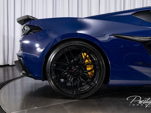Used 2025 Chevrolet Corvette Z06 w/ Stealth Interior Trim Package image 28