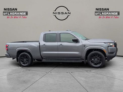 New 2026 Nissan Frontier SV w/ SV Convenience Package image 4