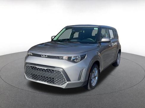 Used 2025 Kia Soul LX w/ LX Technology Package image 7
