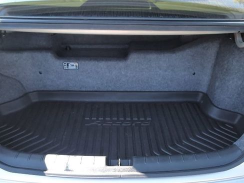 Used 2015 Honda Accord Touring image 29