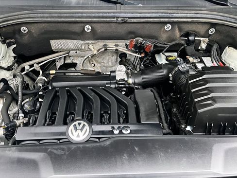 Used 2019 Volkswagen Atlas SEL R-Line image 30
