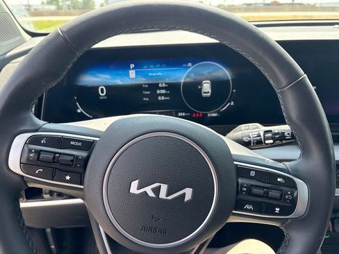 Certified 2024 Kia Sportage SX FWD image 7