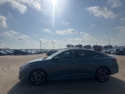 Certified 2025 Nissan Sentra SR image 12