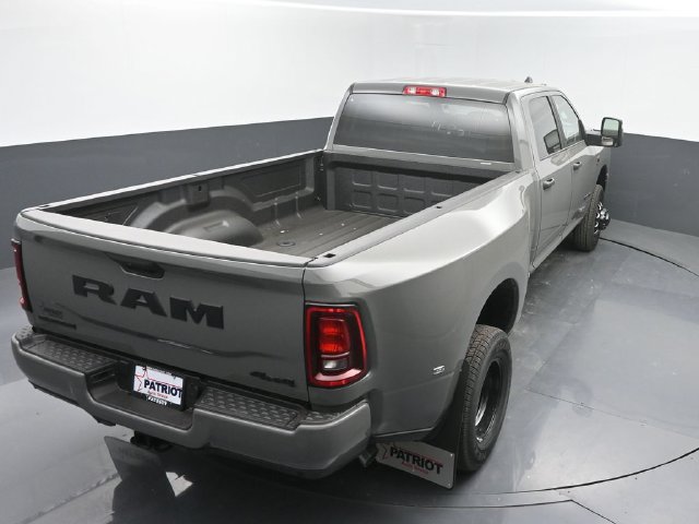 New 2026 RAM 3500 Big Horn AWD/4WD image 35