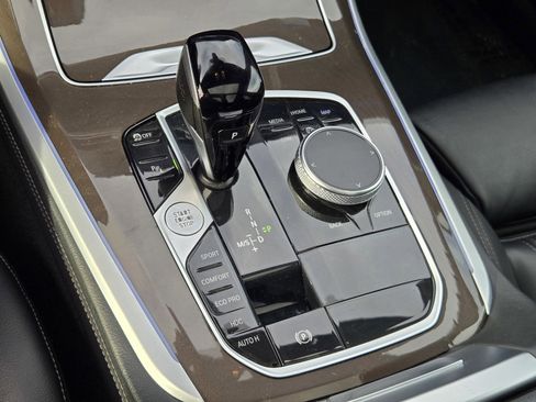 Used 2022 BMW X5 xDrive40i w/ M Sport Package image 22