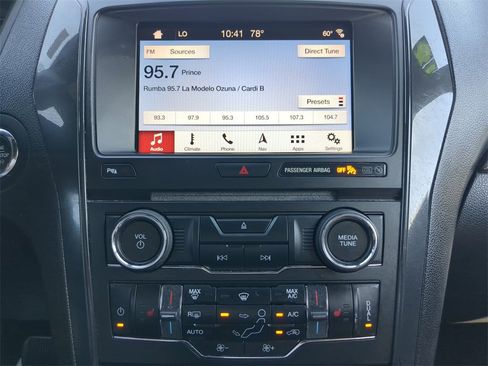 Used 2018 Ford Explorer XLT w/ Equipment Group 202A image 22