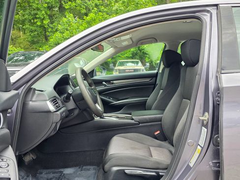 Used 2019 Honda Accord LX image 11
