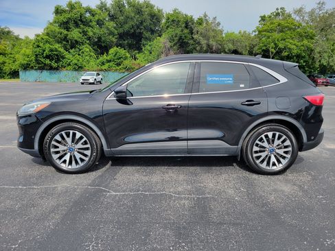 Used 2020 Ford Escape Titanium FWD image 11